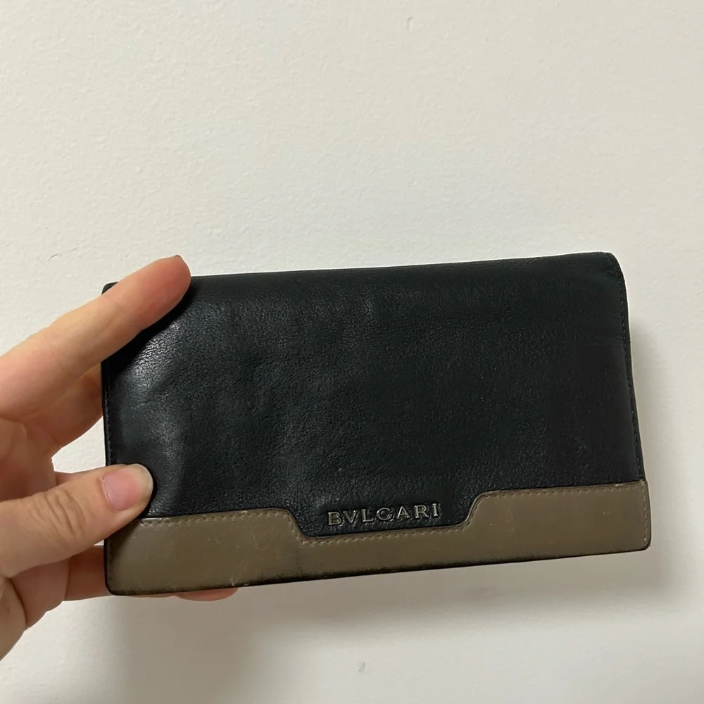 Bvlgari Black and Tan Wallet Leather